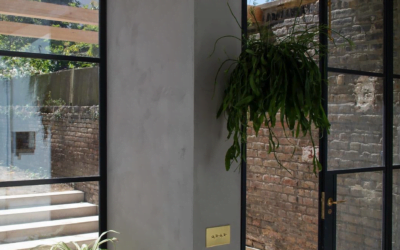 4-coat or 2-coat microcement?